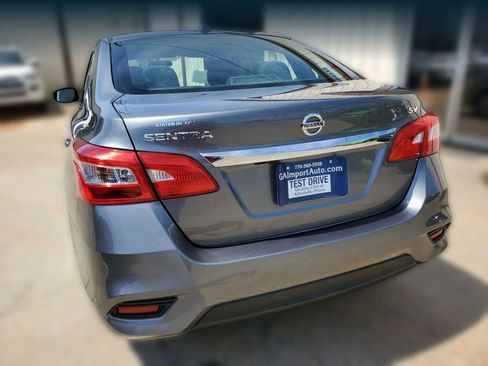 Used 2019 Nissan Sentra SV FWD image 12