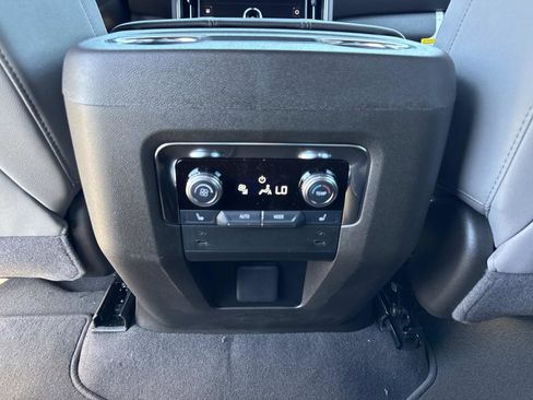 New 2026 GMC Yukon XL Elevation image 26