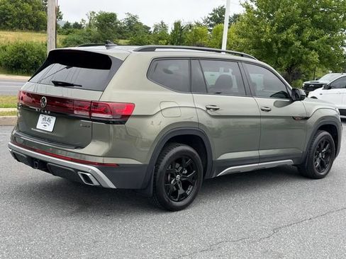 Used 2024 Volkswagen Atlas Peak Edition SE AWD/4WD image 14