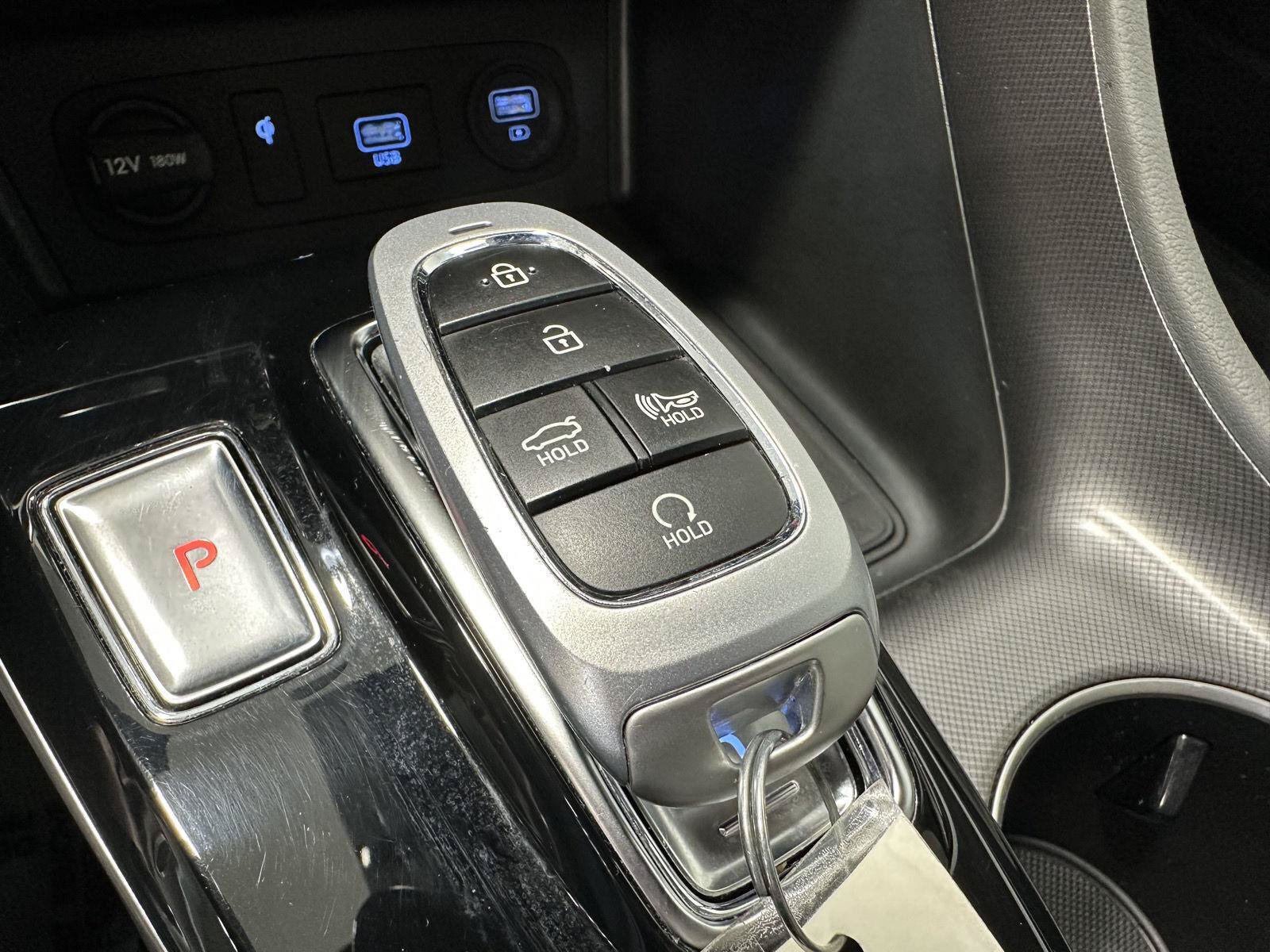 Certified 2023 Hyundai Sonata SEL w/ Convenience Package FWD image 29