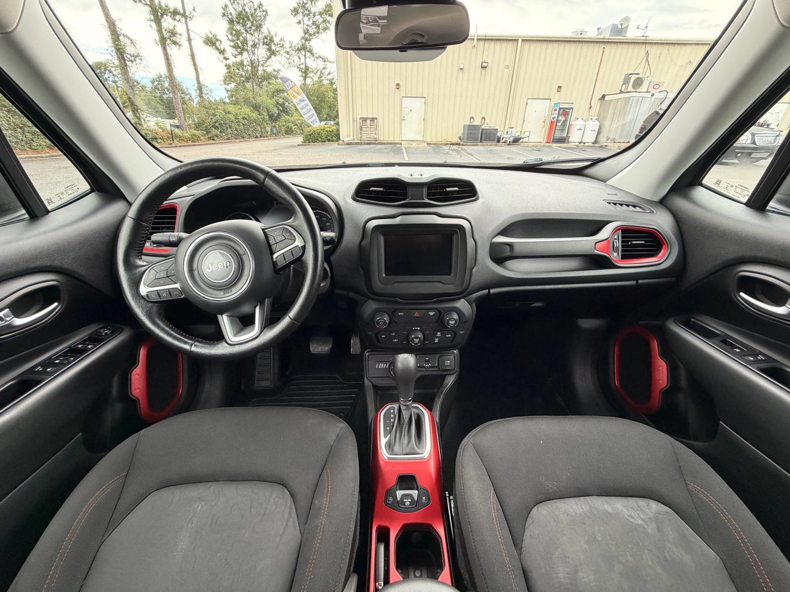 Used 2020 Jeep Renegade Trailhawk w/ Cold Weather Group AWD/4WD image 13