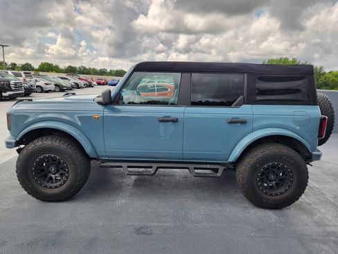 Used 2023 Ford Bronco Badlands w/ Sasquatch Package AWD/4WD image 2