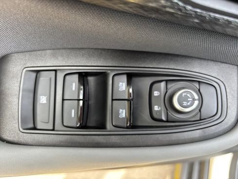 Used 2023 Subaru Outback Premium AWD/4WD image 20