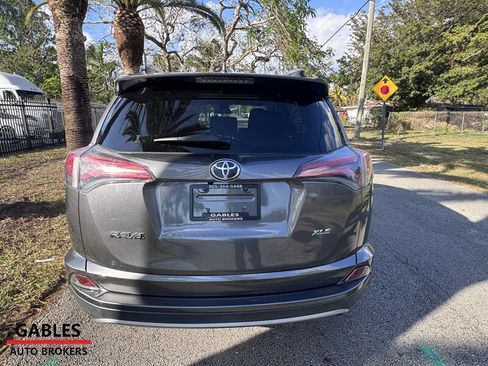 Used 2017 Toyota RAV4 XLE image 11