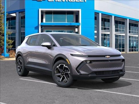 New 2026 Chevrolet Equinox EV LT image 7