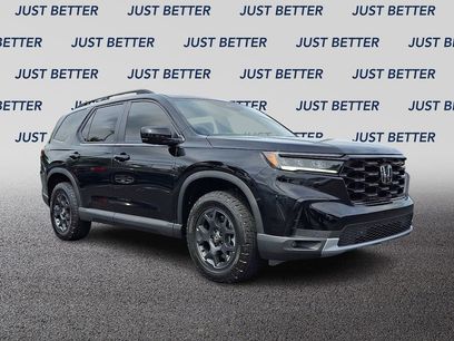 New 2025 Honda Pilot TrailSport