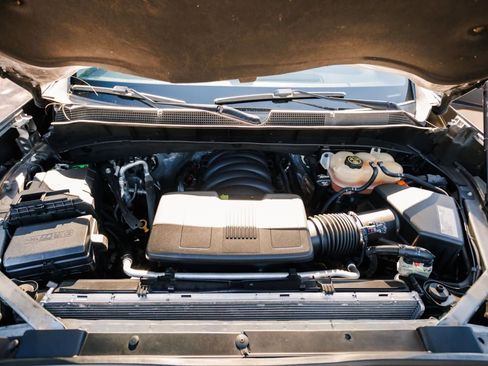 Used 2021 Chevrolet Silverado 1500 LT image 30