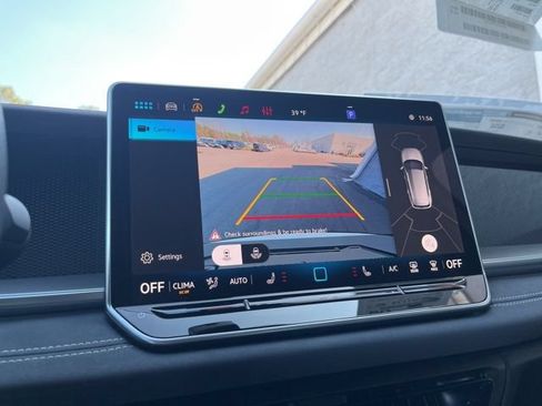 New 2026 Volkswagen Tiguan SE R-Line FWD image 16