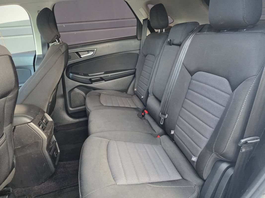 Used 2015 Ford Edge SE AWD/4WD image 13
