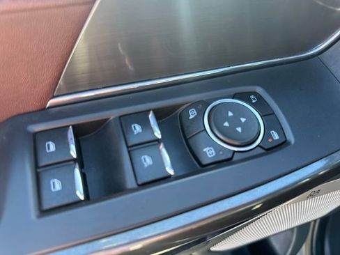 Used 2021 Ford F150 Lariat w/ Equipment Group 502A High image 22