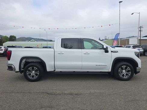 Used 2022 GMC Sierra 1500 SLE AWD/4WD image 6
