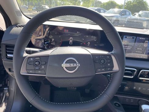 New 2026 Nissan Sentra SV w/ SV Convenience Package FWD image 21