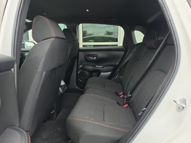 Used 2025 Honda HR-V Sport image 16