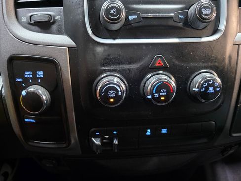 Used 2014 RAM 1500 Express w/ Black Ram 1500 Express Group AWD/4WD image 32