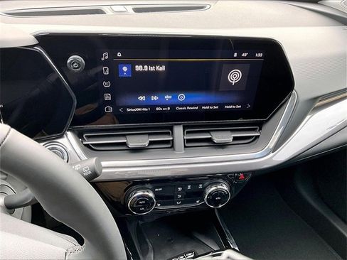 New 2026 Chevrolet Trax ACTIV w/ Sunroof Package image 11