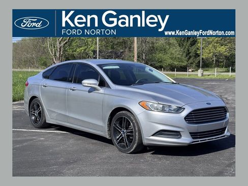 Used 2013 Ford Fusion SE FWD image 1
