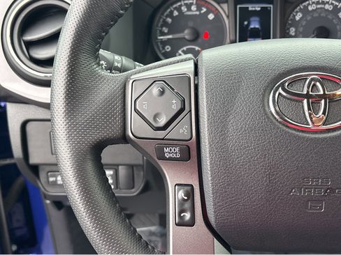 Used 2023 Toyota Tacoma TRD Off-Road image 27