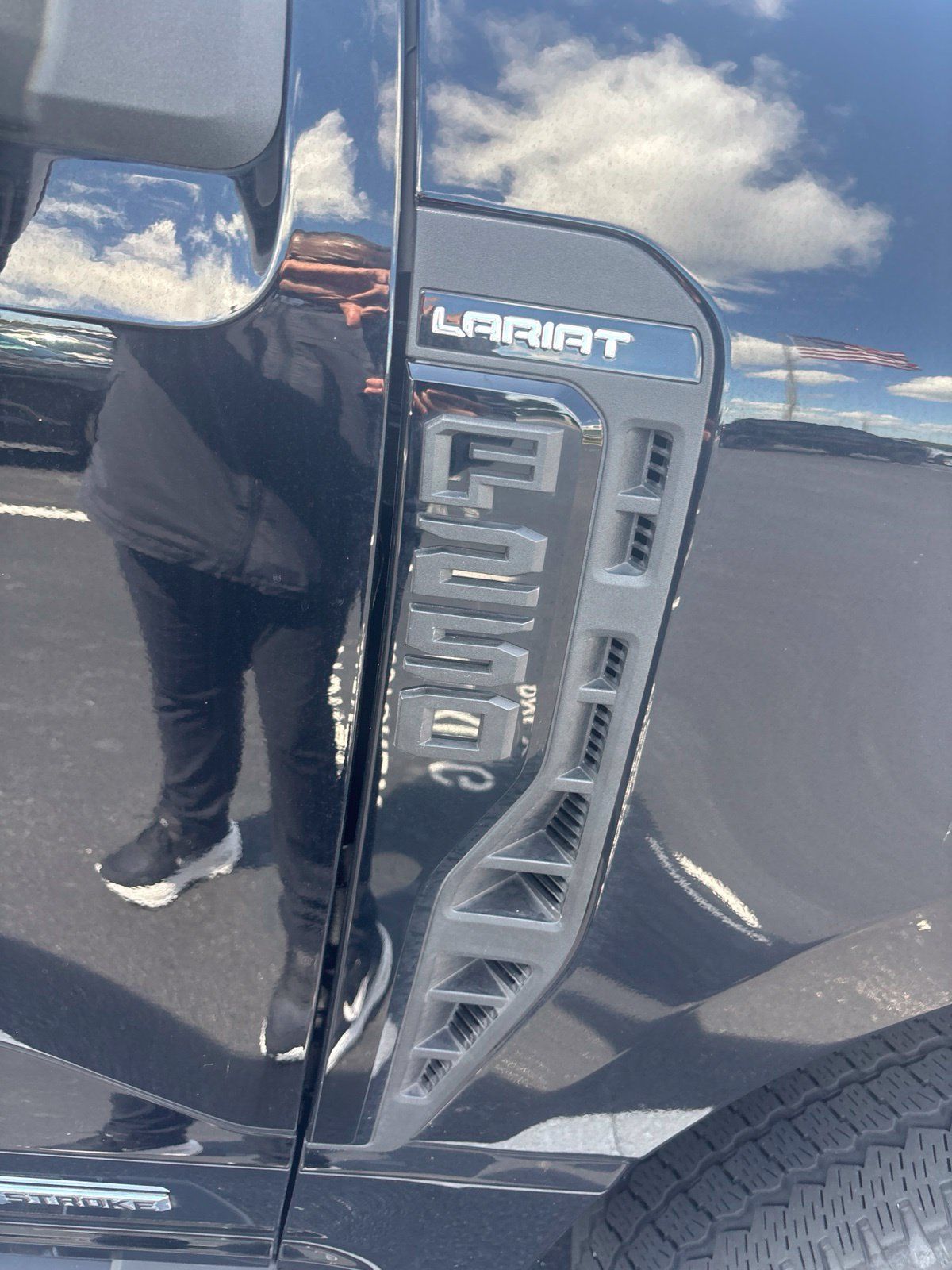 Used 2025 Ford F250 Lariat w/ Lariat Ultimate Package AWD/4WD image 7