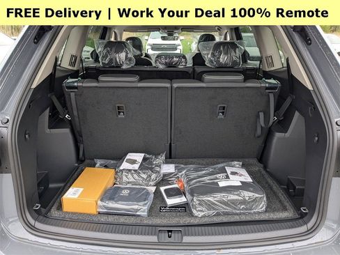 New 2025 Volkswagen Atlas SEL image 24