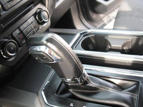 Used 2018 Ford F150 XLT w/ Equipment Group 302A Luxury image 40