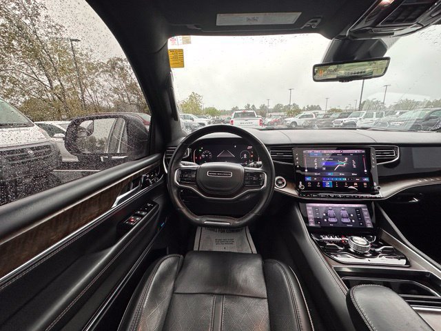 Used 2022 Jeep Grand Wagoneer Series II w/ Premium Group II AWD/4WD image 18