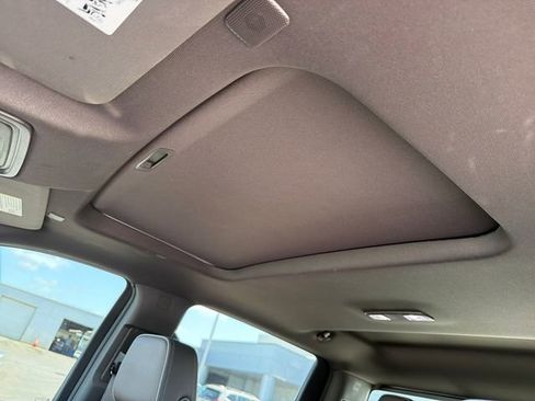 Used 2024 GMC Sierra 1500 Denali AWD/4WD image 16