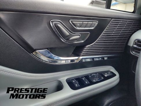 Used 2022 Lincoln Corsair AWD w/ Equipment Group 101A image 13