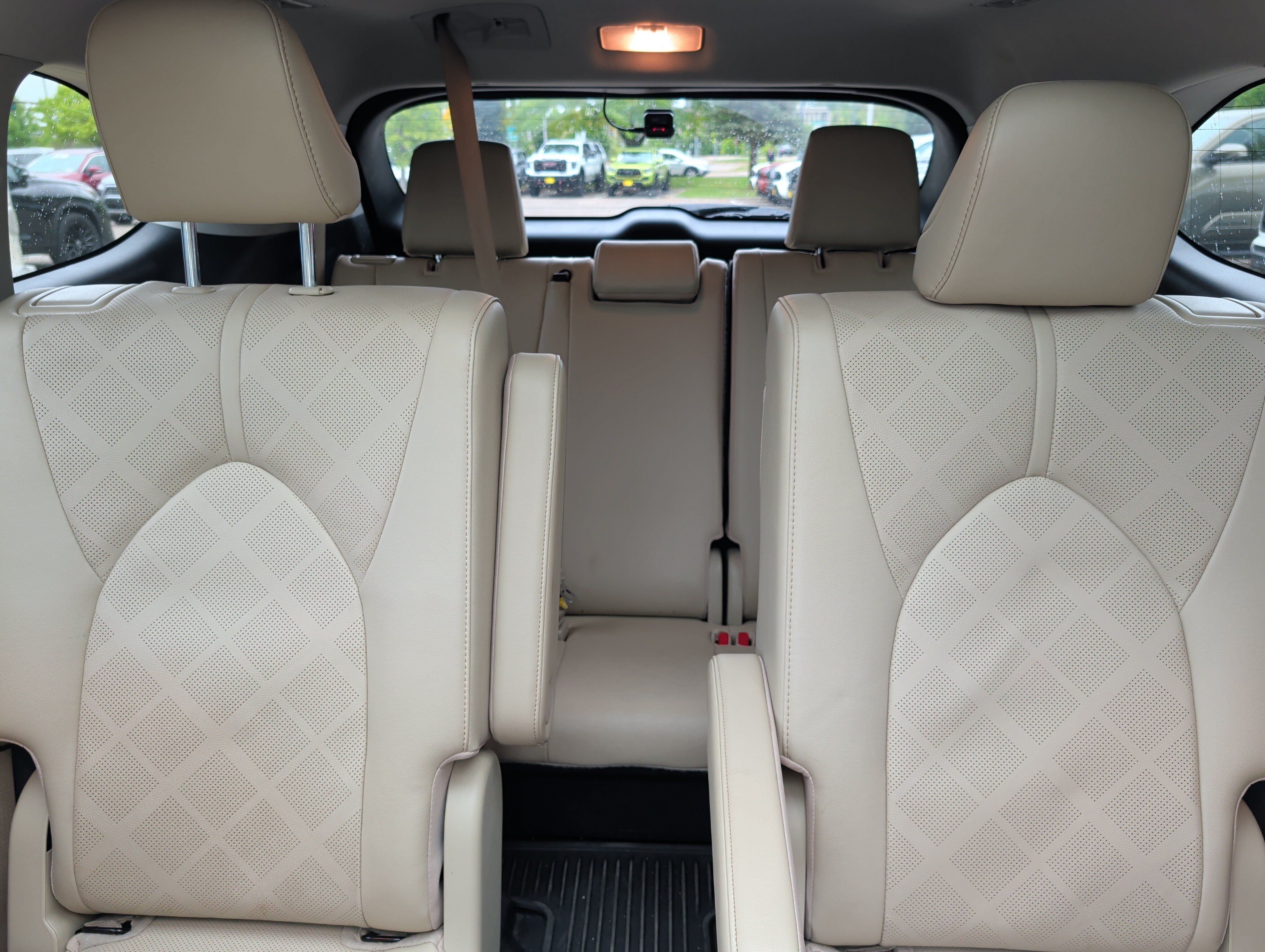 Used 2022 Toyota Highlander Platinum AWD/4WD image 13