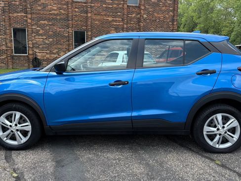 Used 2021 Nissan Kicks S FWD image 5