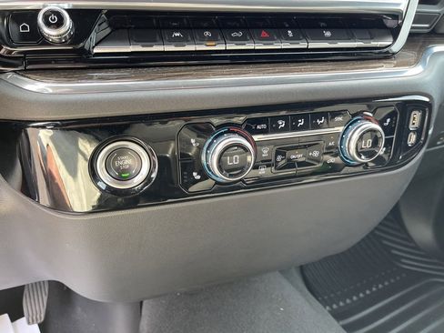 Used 2023 GMC Sierra 1500 Elevation image 24