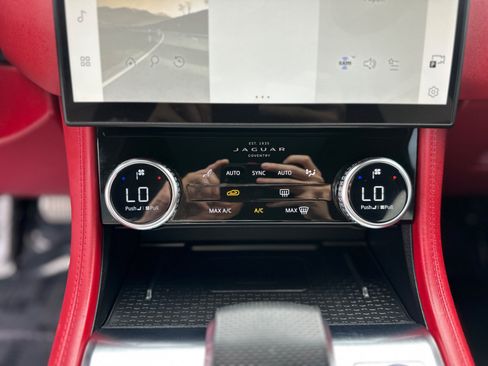 Used 2021 Jaguar F-PACE SVR AWD/4WD image 30