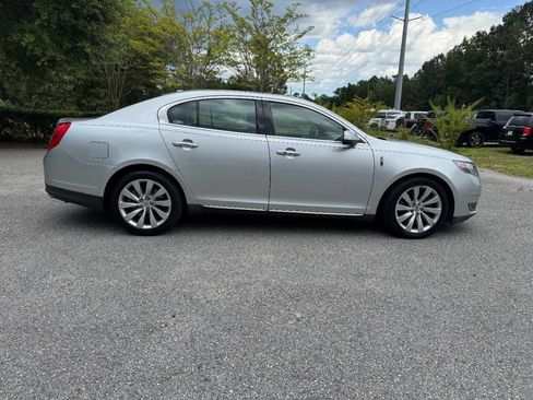 Used 2013 Lincoln MKS FWD image 7