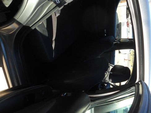 Used 2013 Dodge Avenger SE FWD image 9