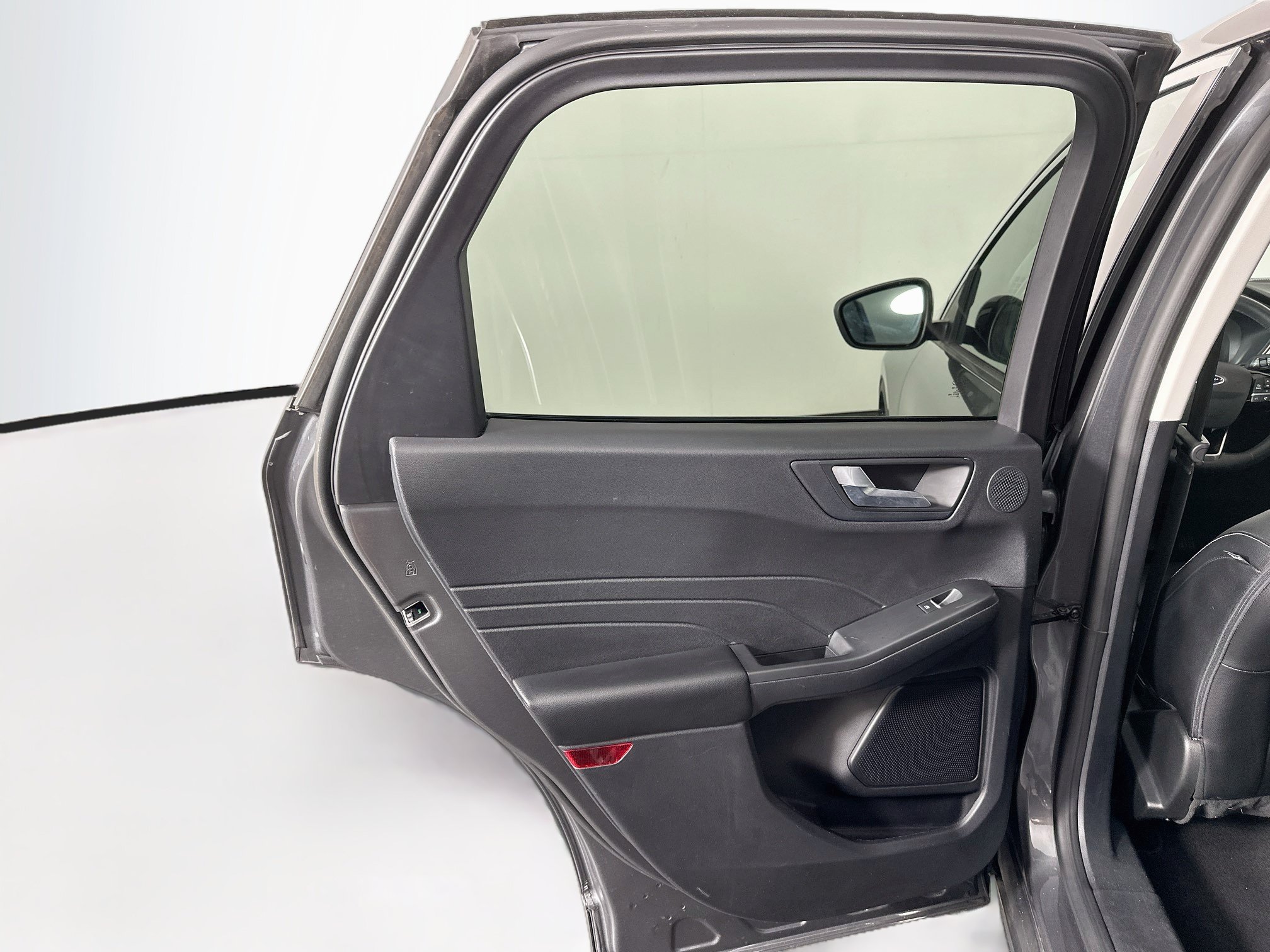 Used 2022 Ford Escape SEL w/ Technology Package FWD image 26