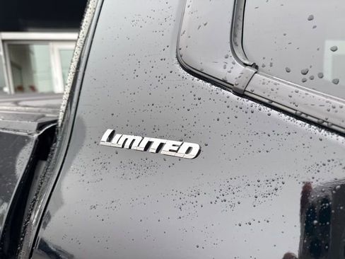 Used 2024 Toyota Tundra Limited image 11