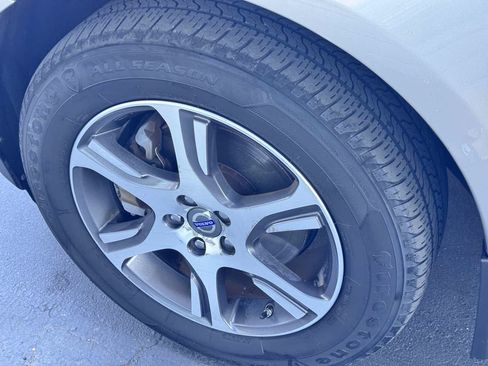 Used 2013 Volvo XC60 T6 AWD/4WD image 18