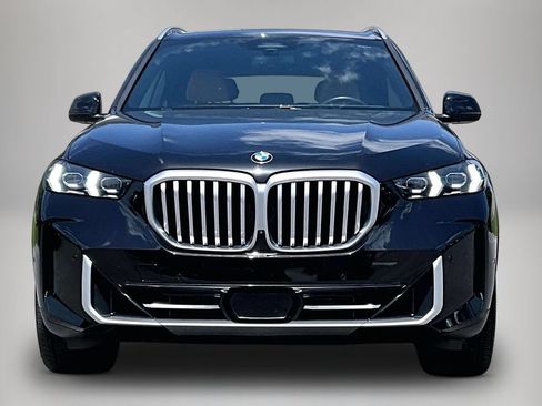 Certified 2025 BMW X5 xDrive40i AWD/4WD image 3