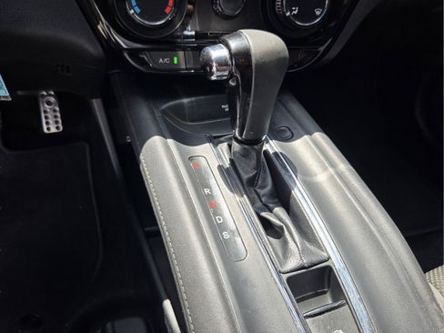 Used 2019 Honda HR-V Sport image 25