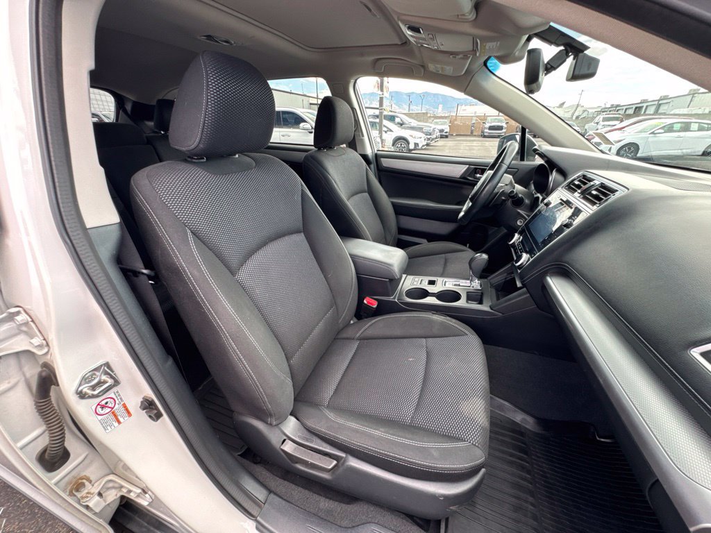 Used 2019 Subaru Outback 2.5i Premium AWD/4WD image 23