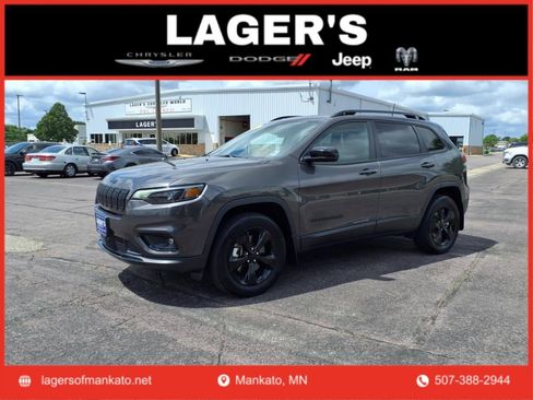 Used 2023 Jeep Cherokee Altitude Lux image 1
