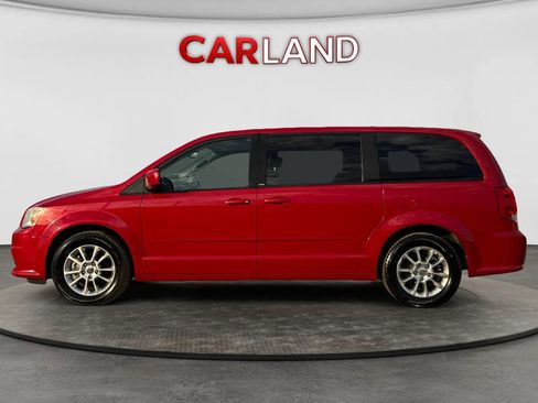 Used 2013 Dodge Grand Caravan R/T w/ Safety Sphere Group FWD image 2