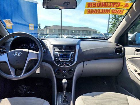 Used 2015 Hyundai Accent GLS image 15
