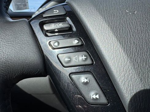 Used 2022 Nissan Armada SL image 17