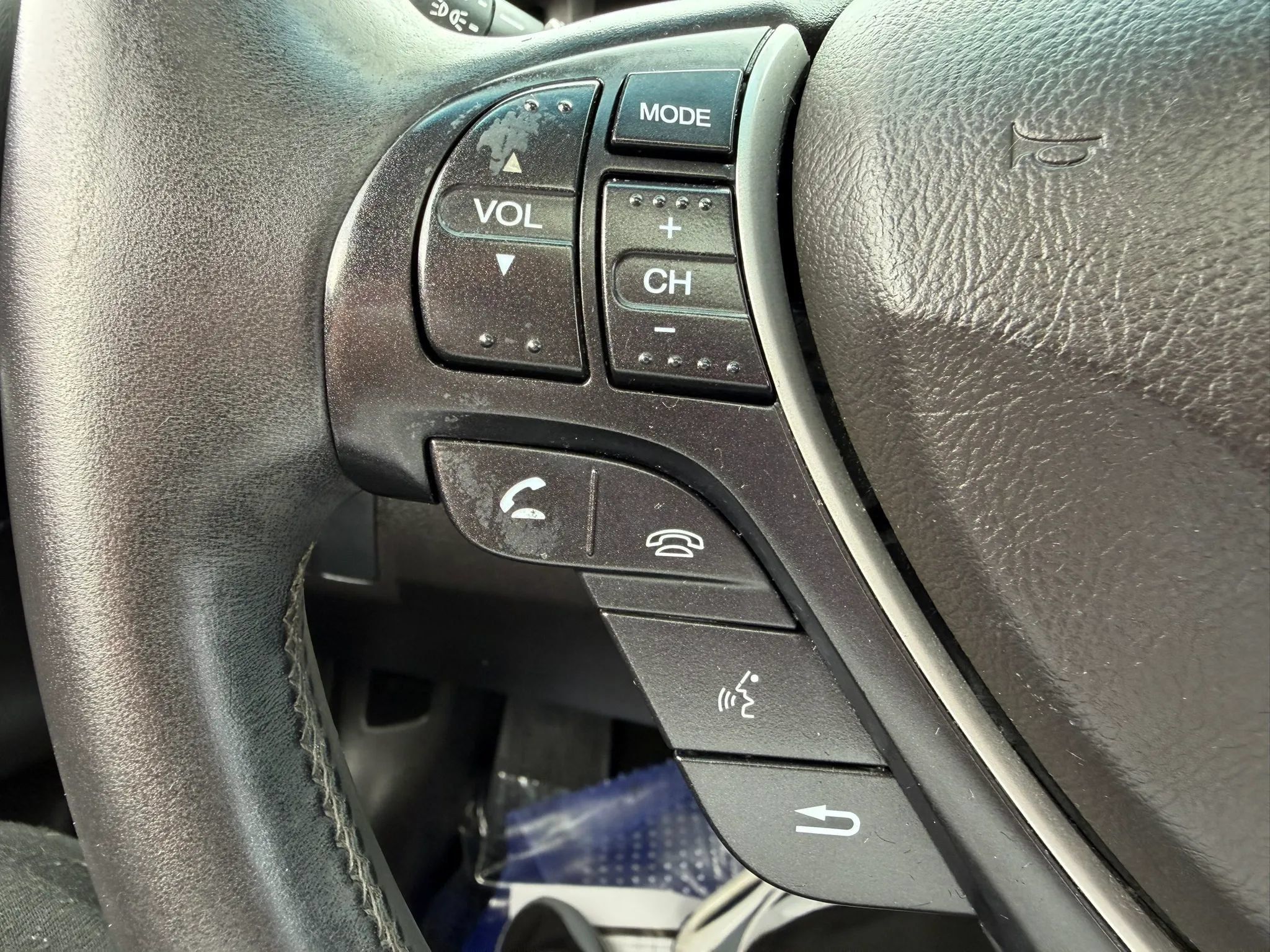 Used 2013 Acura ILX w/ Premium Package FWD image 31