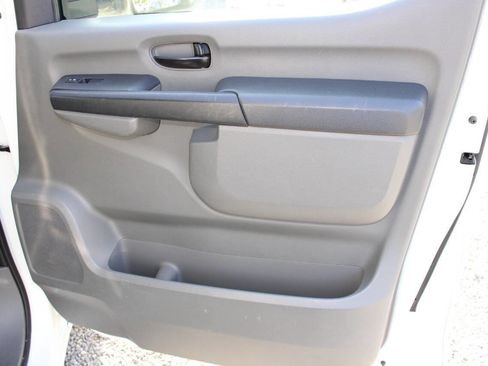 Used 2019 Nissan NV 2500 SV RWD image 19