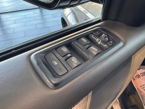 Used 2016 Land Rover LR4 HSE LUX image 30