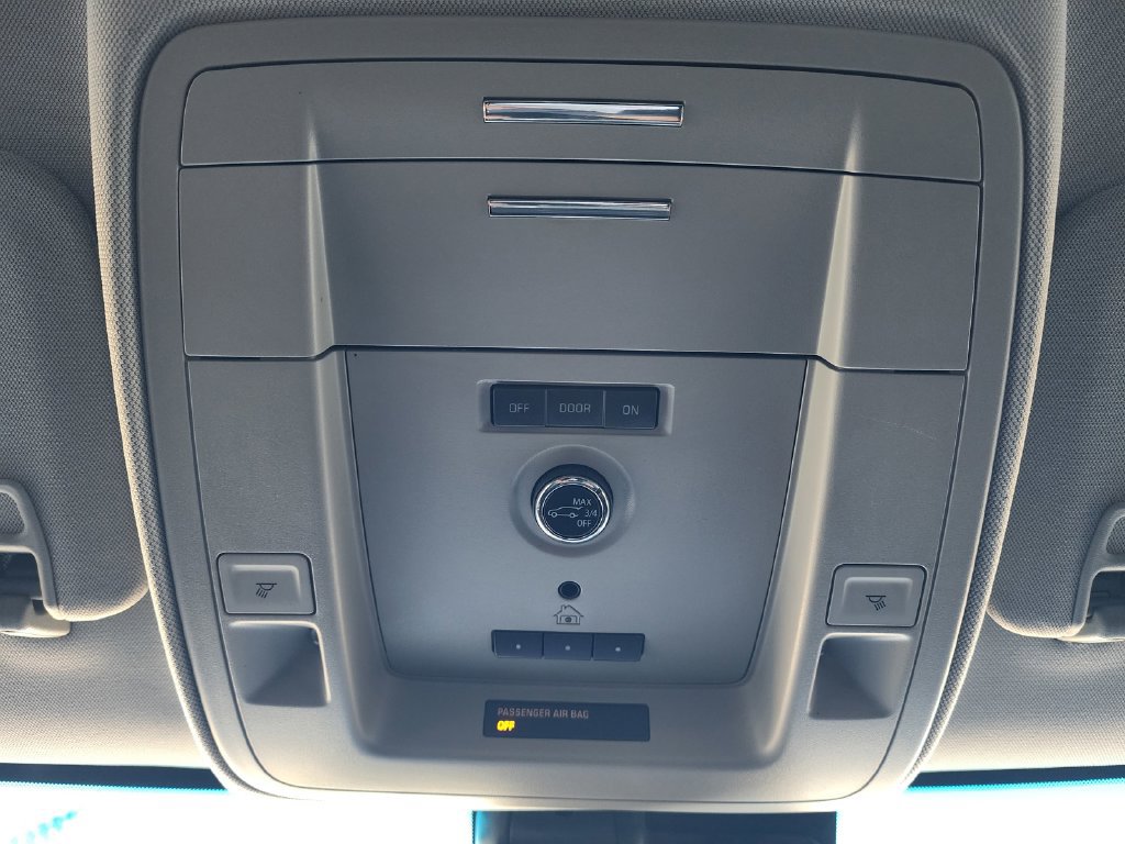 Used 2020 Chevrolet Tahoe Premier AWD/4WD image 26
