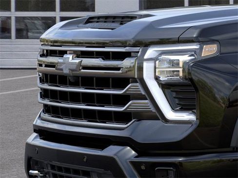 New 2026 Chevrolet Silverado 2500 High Country w/ Midnight Edition image 13