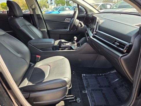 Used 2024 Kia Sportage EX image 15