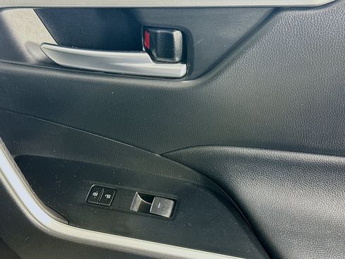 Used 2024 Toyota RAV4 XLE w/ Convenience Package FWD image 29